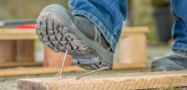 What Are The Common Reasons Behind Cheap Safety Shoes Buying?
