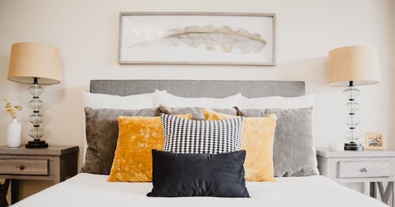 Creative Ideas for Decorating With Throw Pillows